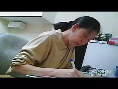 Các bloke có một chân tôn sùng và muốn được của sex cap nhat anh ấy vòi nước cọ xát