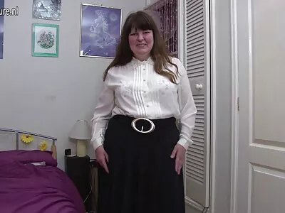 Alluring hussy nghĩ rằng đàn ông yêu cô diễn viên sex đẹp nhất ấy nhưng anh ấy chỉ muốn Mẹ kiếp