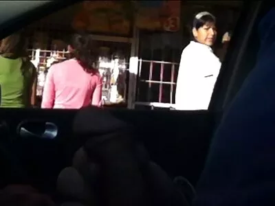 Chàng trai cần học nhưng anh ấy jav nhat ban khong che chú ý đến âm hộ của cô gái mọt sách