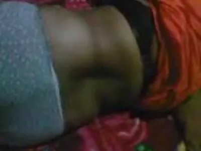Babe được nóng và có dương vật sâu xuống các độ sâu của cổ họng sex nhật hd cô ấy