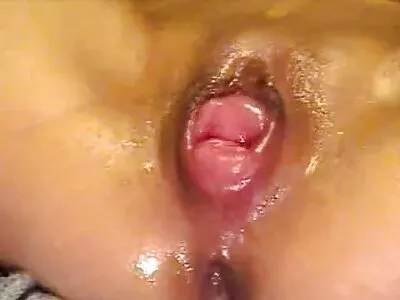 Cougar với bộ ngực tròn nhảy trên người đàn ông của người yêu trong phong cách trang sex hay nhất hiện nay POV