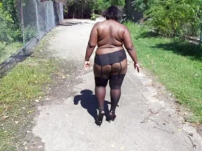 Nhỏ brunette cutie được một thô đập từ hung khuy dien vien phim cap ba nhat ban áo